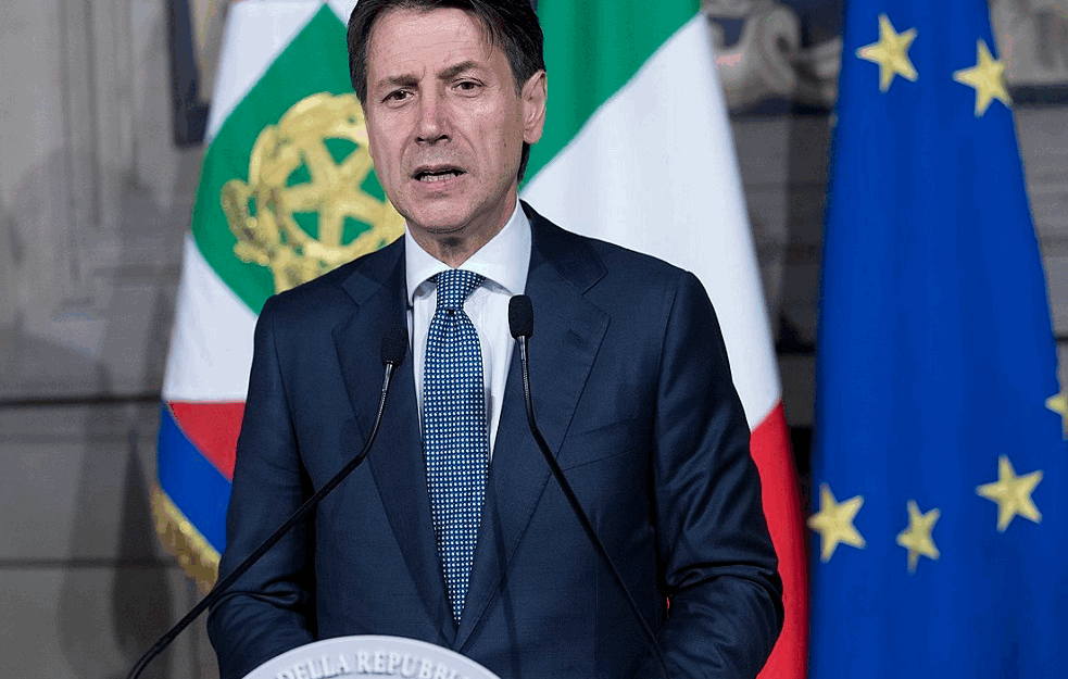 <span style='color:red;'><b>PADA VLADA</b></span> U ITALIJI? Koalicija Đuzepea Kontea ostaje bez većinske podrške u parlamentu